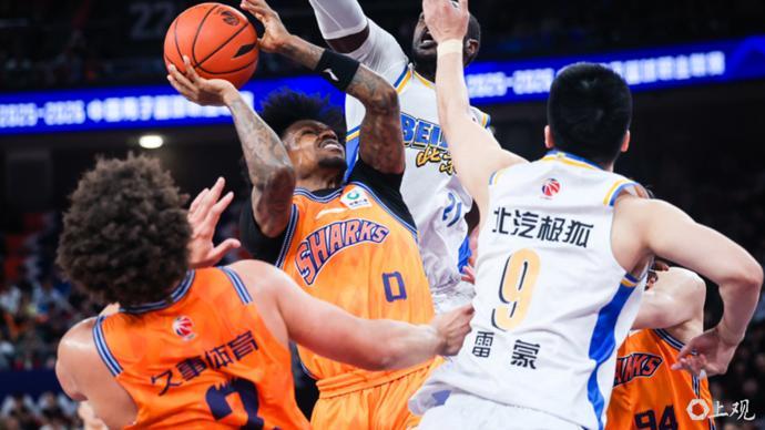 8868在线官网登录入口-【动力图】团队篮球显威，上海男篮主场胜北京