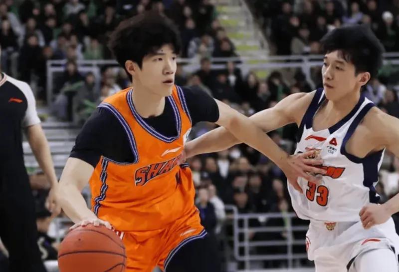 上海两小将打服众人！小偰已胜任主控，马典成可取代刘礼嘉太全面