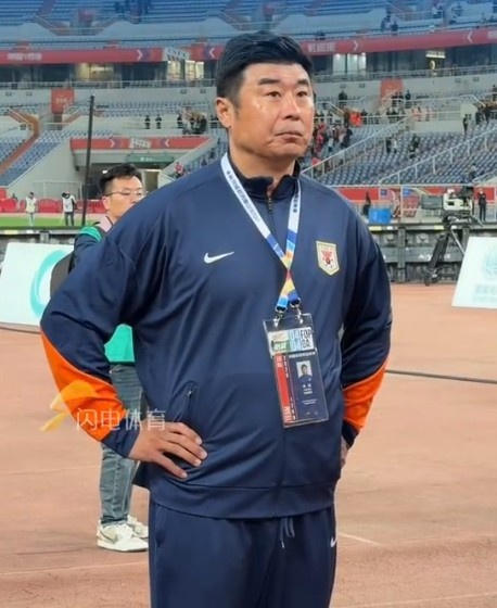8868在线官网登录入口-泰山队遭遇两连败，赛后谢场韩鹏一脸严肃